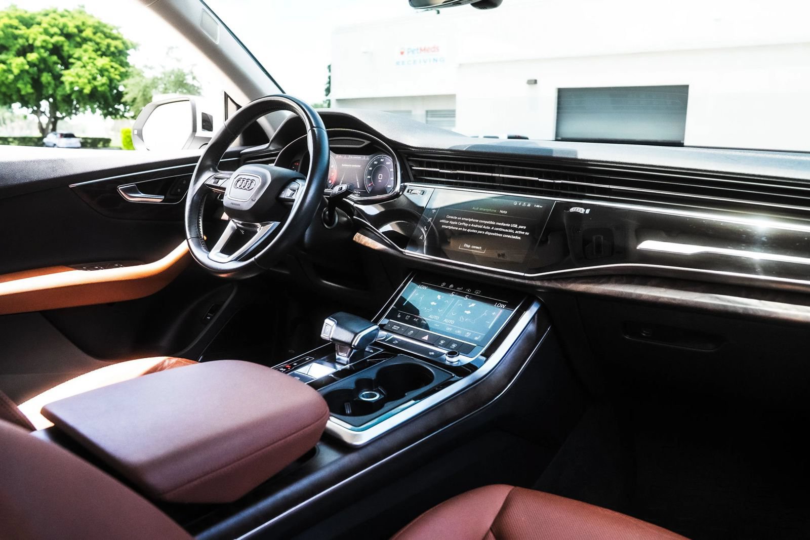 Used 2020 Audi Q8 Premium Plus AWD/4WD image 25