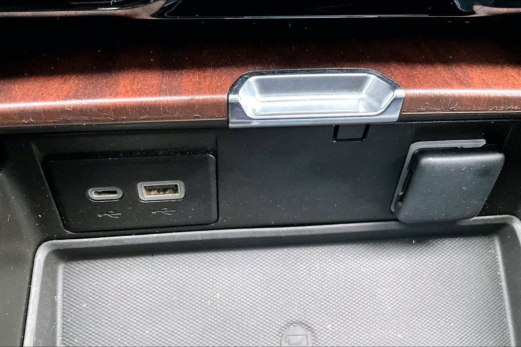 Used 2023 GMC Yukon XL Denali Ultimate image 33