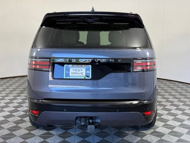 Used 2025 Land Rover Discovery Dynamic SE AWD/4WD image 7