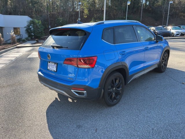 Used 2023 Volkswagen Taos SE image 3