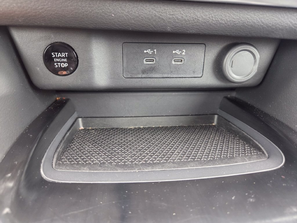 Used 2026 Nissan Rogue S FWD image 17