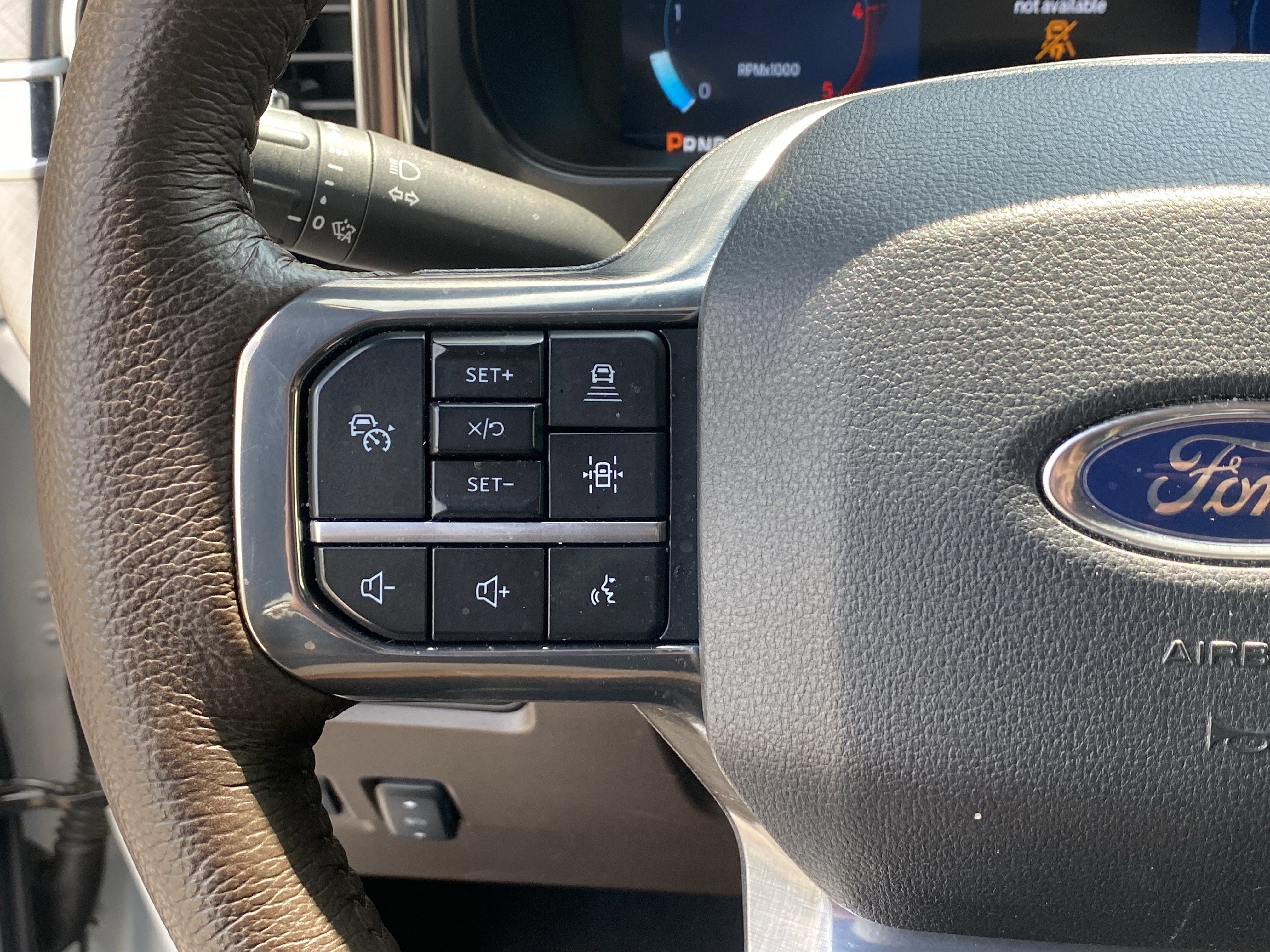 Used 2025 Ford F450 King Ranch w/ FX4 Off-Road Package AWD/4WD image 32