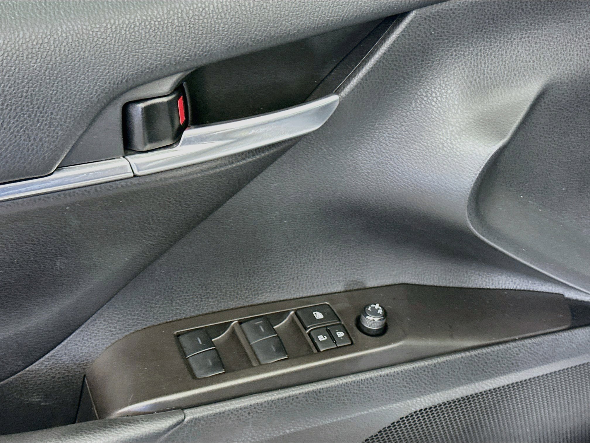 Used 2024 Toyota Camry SE FWD image 15