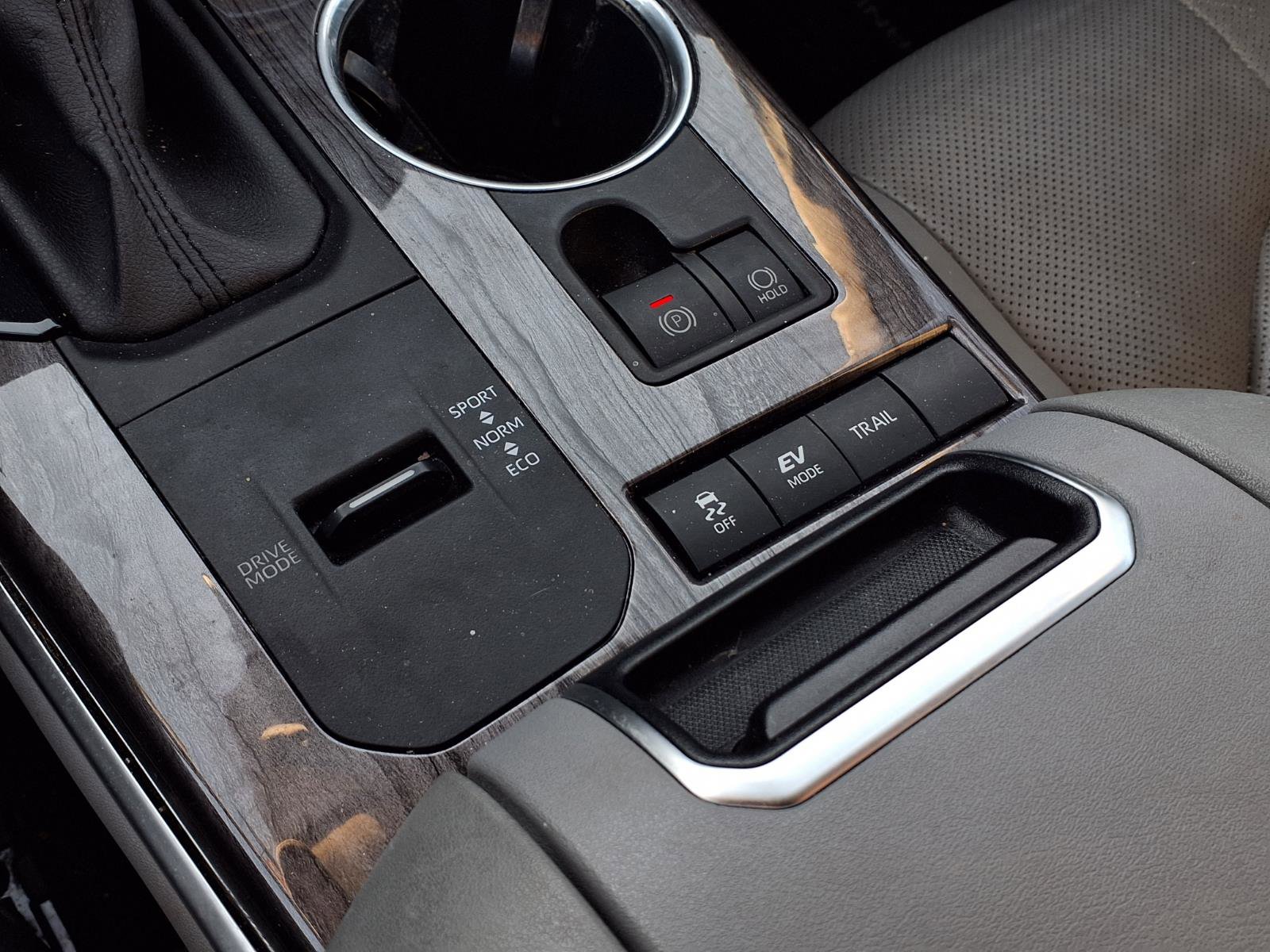 Certified 2021 Toyota Highlander Platinum image 15