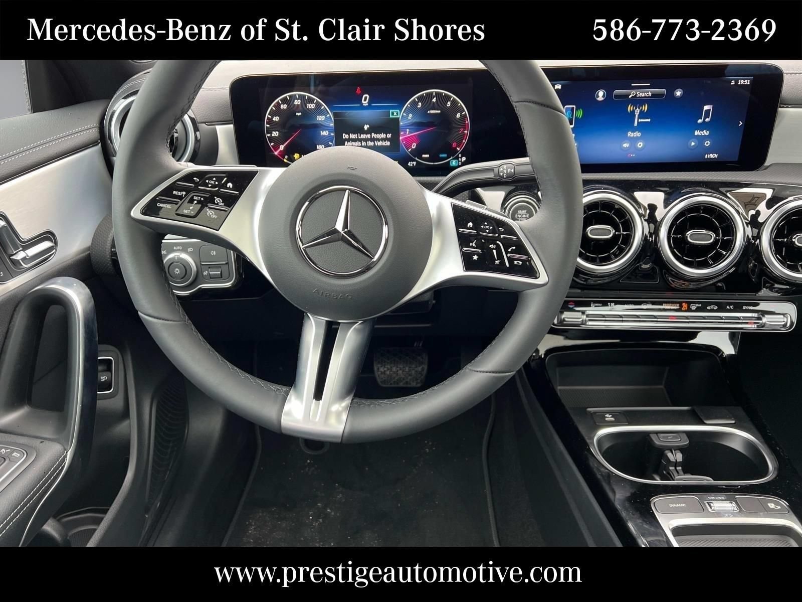Used 2025 Mercedes-Benz CLA 250 4MATIC image 15