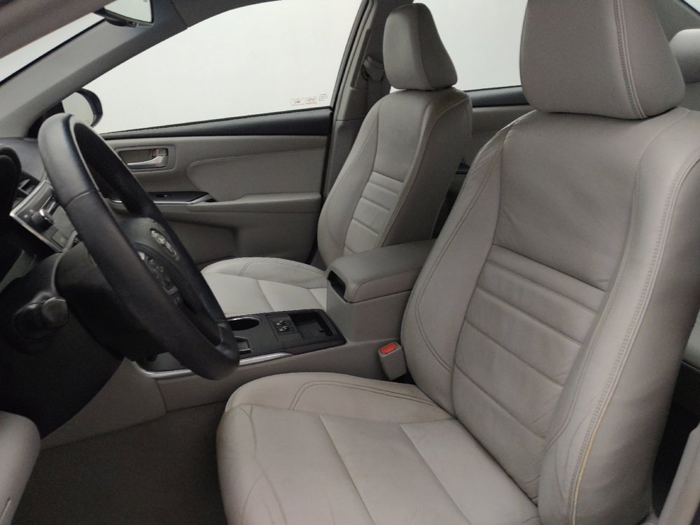 Used 2015 Toyota Camry XLE image 17