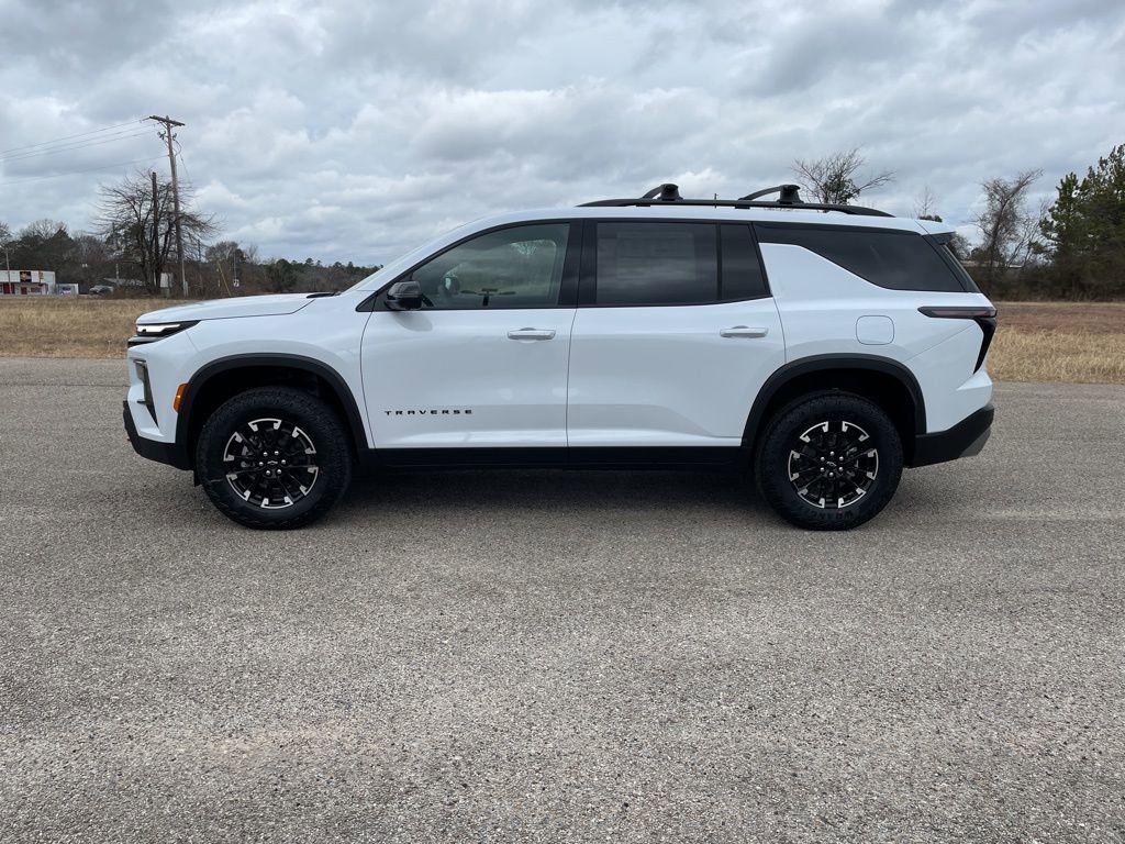 New 2026 Chevrolet Traverse Z71 w/ Driver Confidence Package image 2