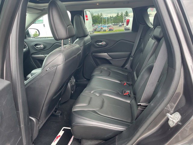 Used 2021 Jeep Cherokee Limited w/ Trailer Tow Group AWD/4WD image 20