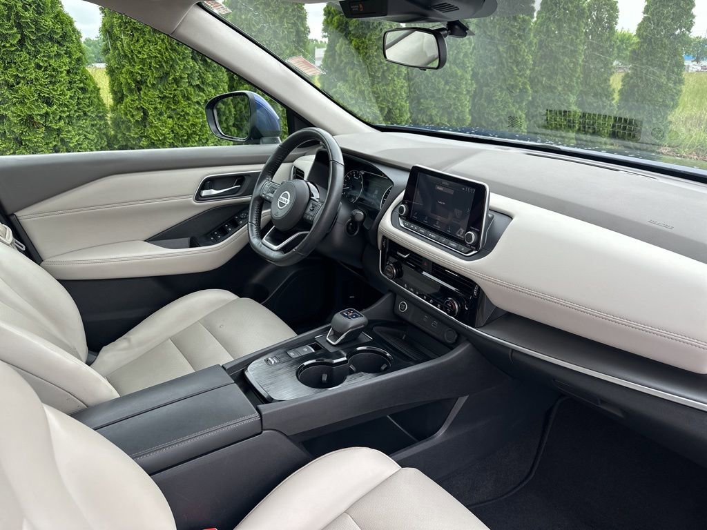 Used 2021 Nissan Rogue SV w/ Premium Package FWD image 33