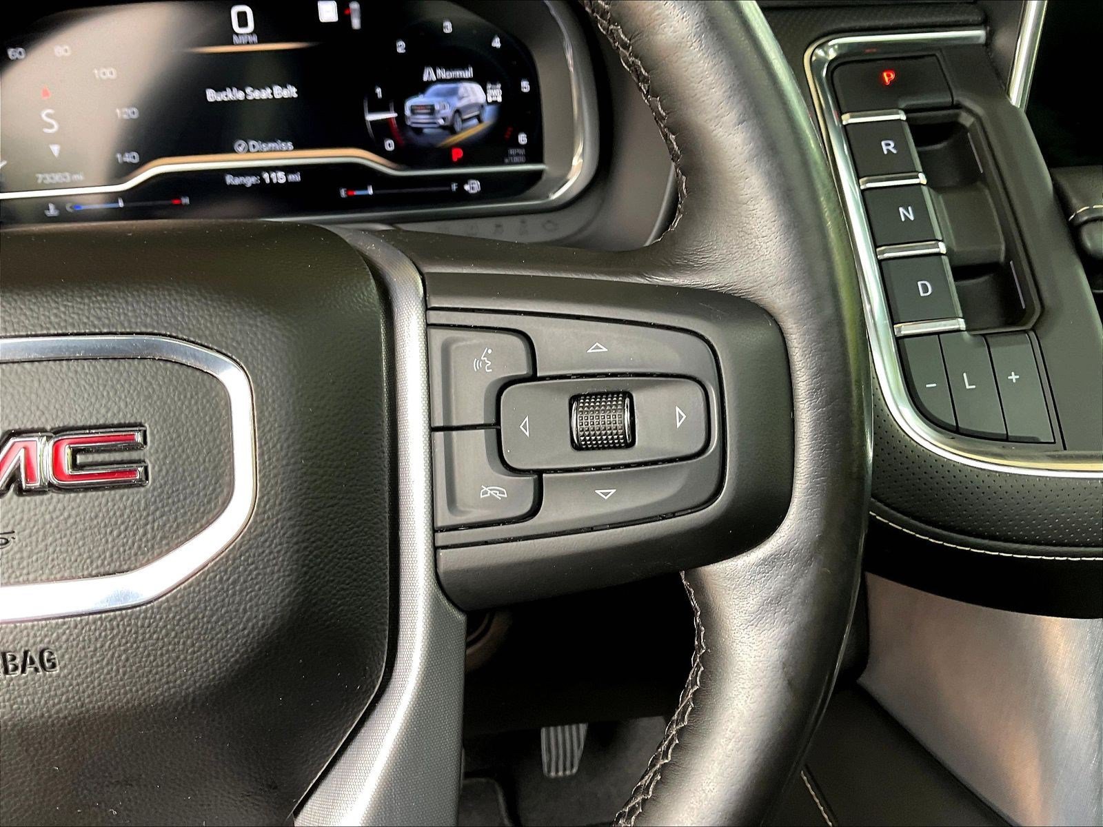 Used 2023 GMC Yukon SLT AWD/4WD image 12