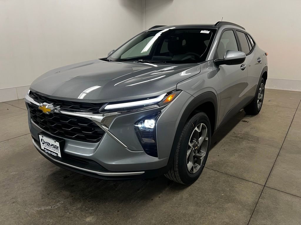 New 2026 Chevrolet Trax LT w/ Driver Confidence Package image 6