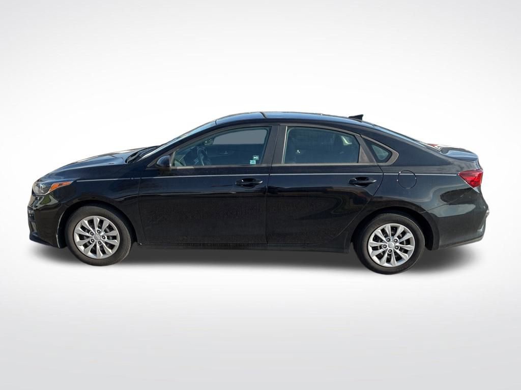 Used 2021 Kia Forte Sedan image 2