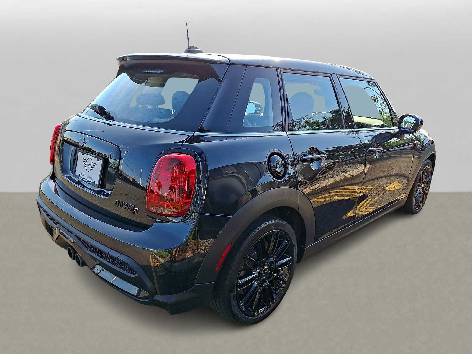 Used 2024 MINI Cooper S FWD image 4