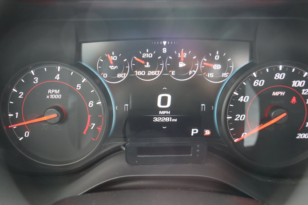 Used 2018 Chevrolet Camaro ZL1 RWD image 23