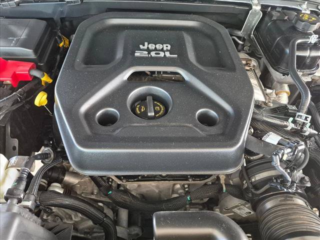 Used 2023 Jeep Wrangler Unlimited Sahara w/ Cold Weather Group AWD/4WD image 23