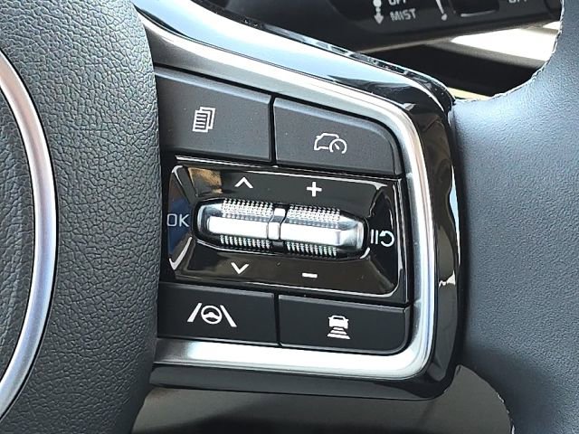Used 2025 Kia Sorento EX w/ Panoramic Sunroof Package image 43