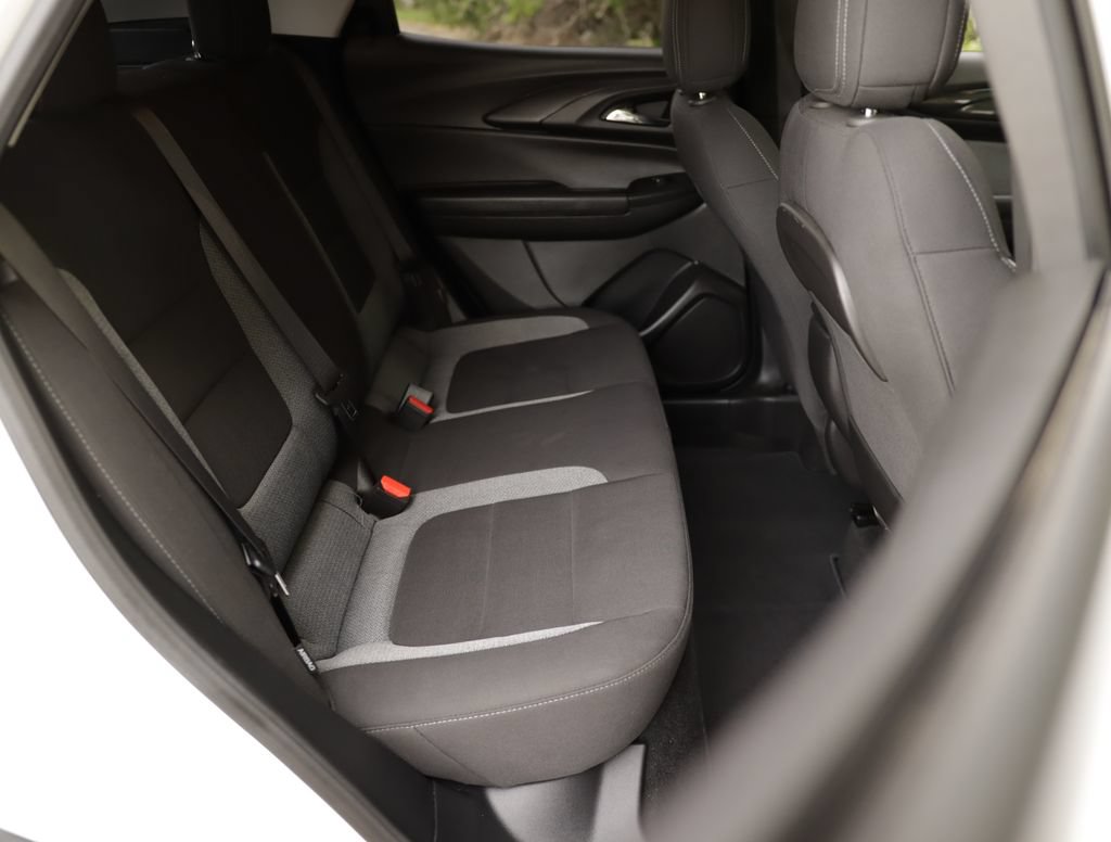 Used 2025 Chevrolet TrailBlazer LT FWD image 25