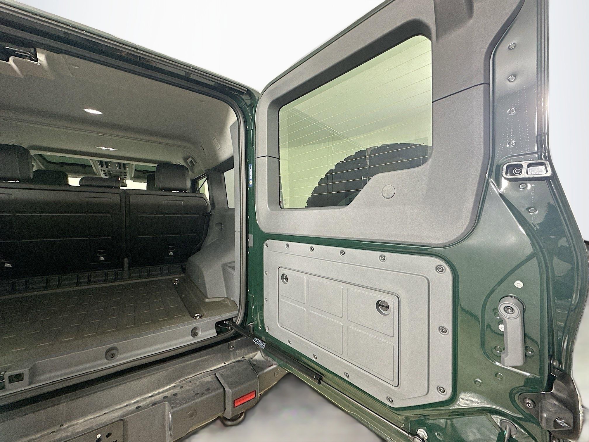 New 2025 INEOS Grenadier Fieldmaster Edition image 43