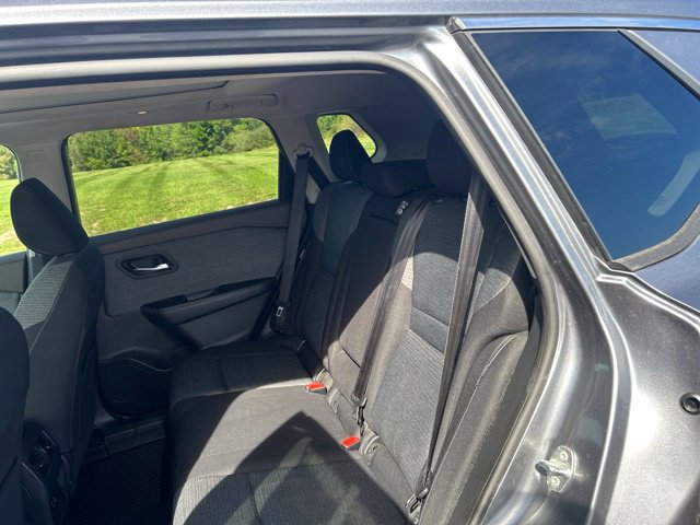 Used 2021 Nissan Rogue SV FWD image 35