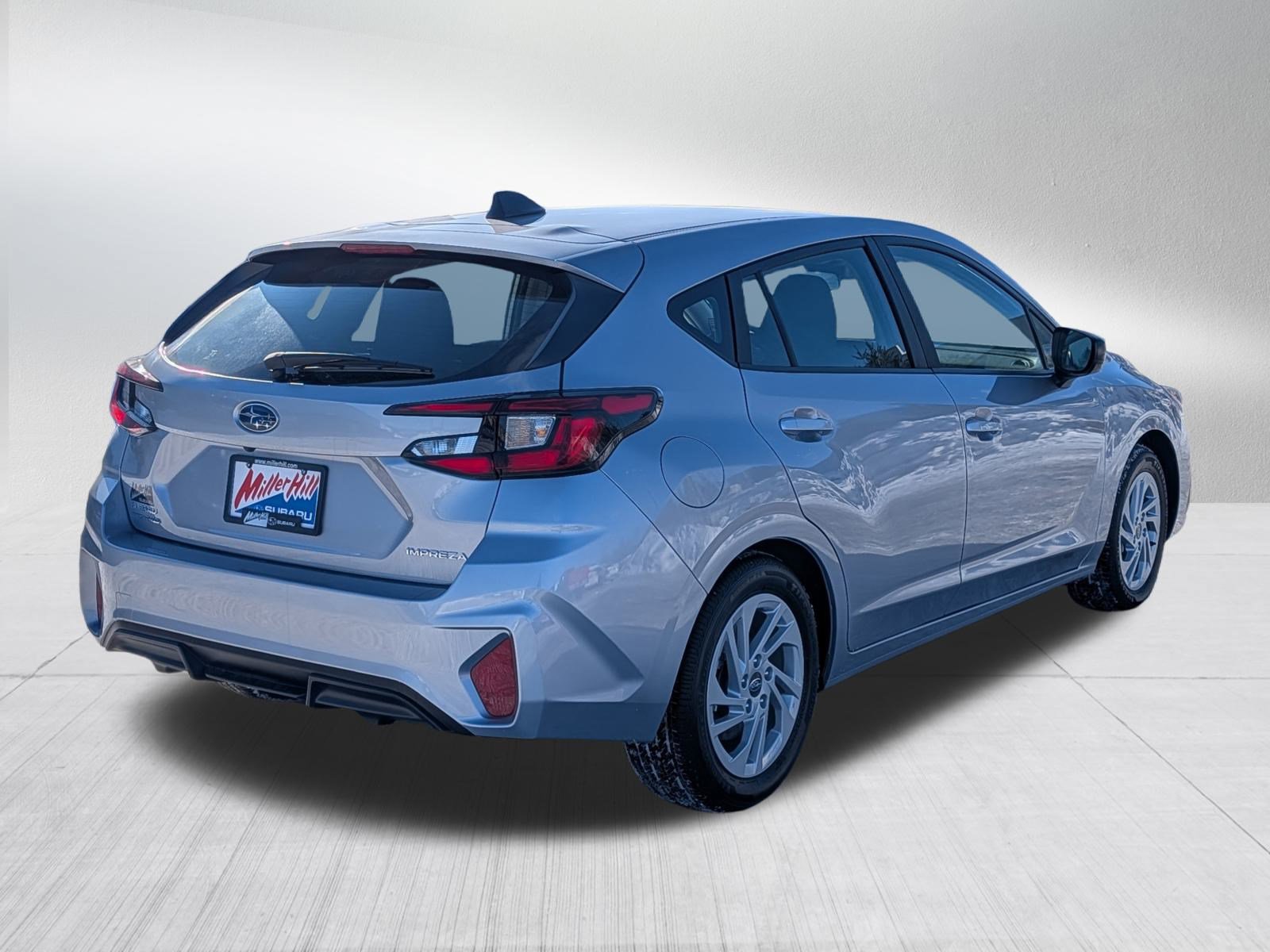 Certified 2025 Subaru Impreza 2.0i image 7