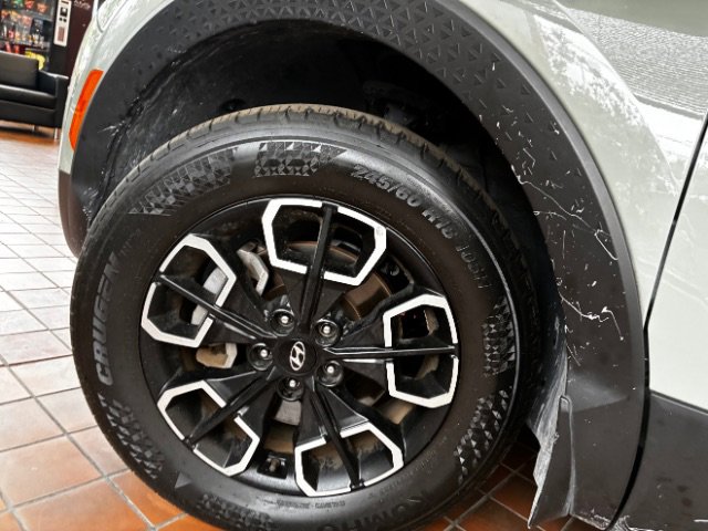 Used 2024 Hyundai Santa Cruz SEL FWD image 16