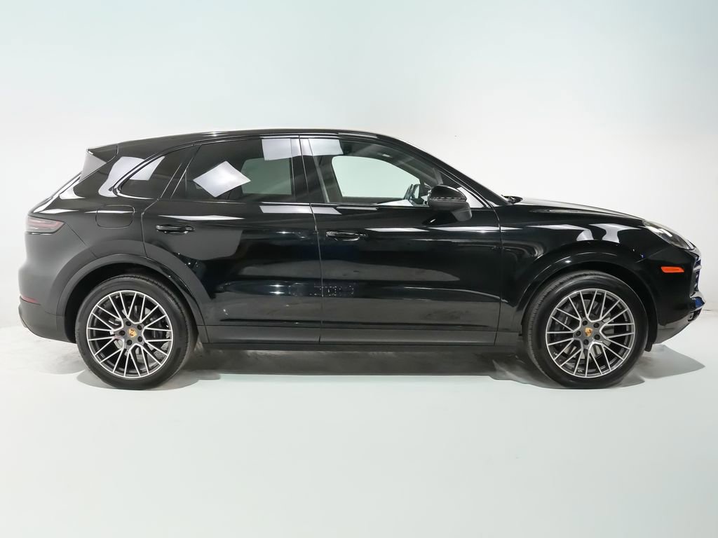 Used 2022 Porsche Cayenne AWD/4WD image 9