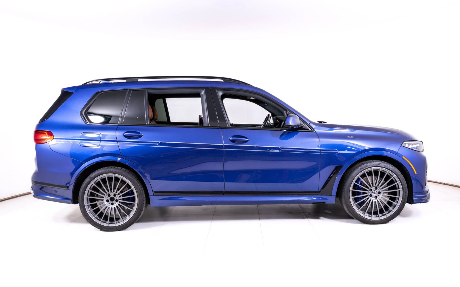 Used 2022 BMW ALPINA XB7 AWD/4WD image 6