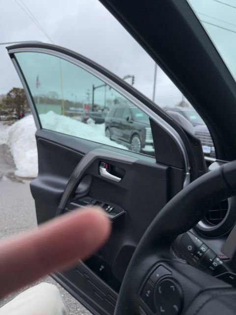 Used 2017 Toyota RAV4 SE image 24