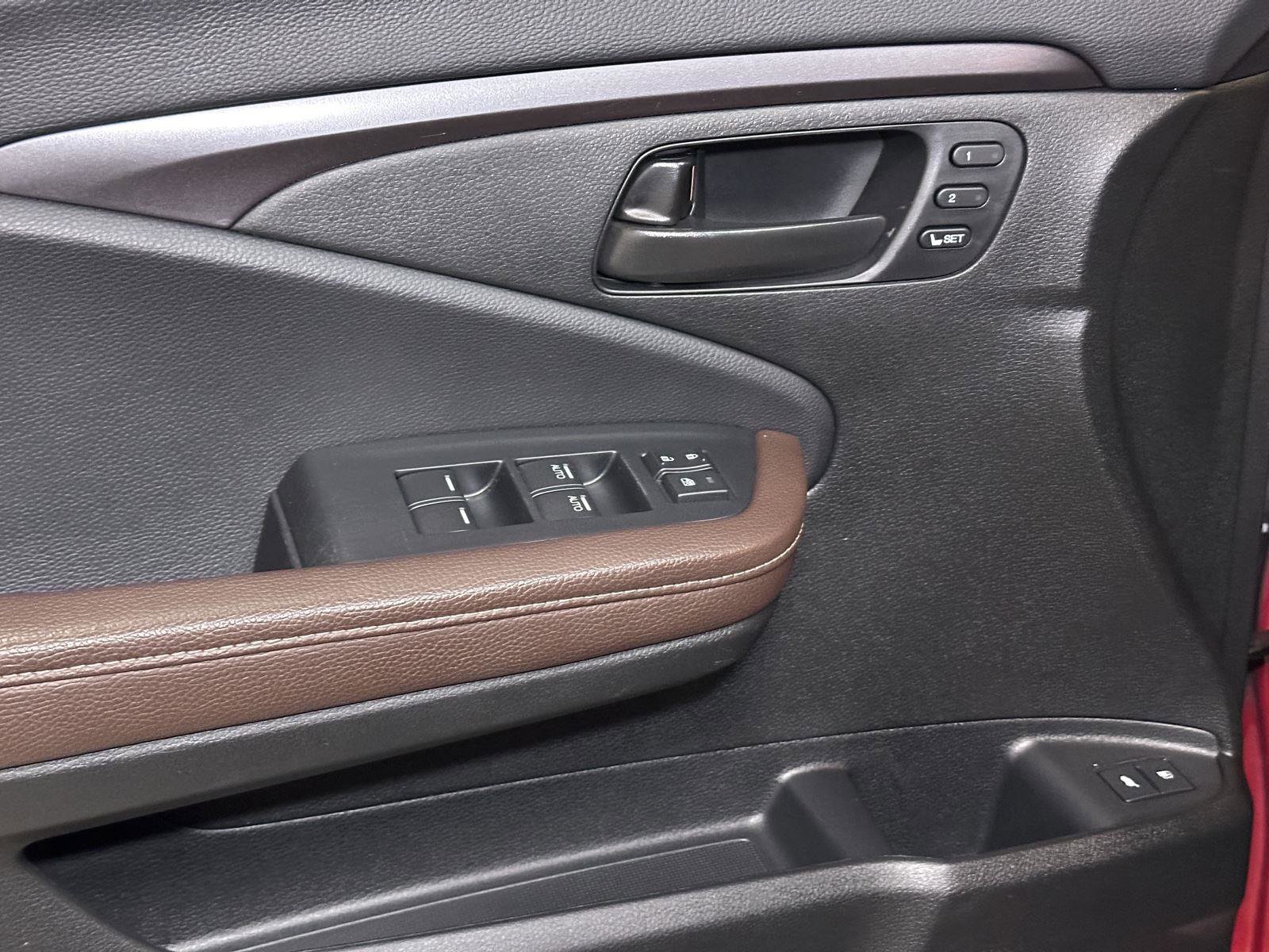 Certified 2024 Honda Passport EX-L image 21