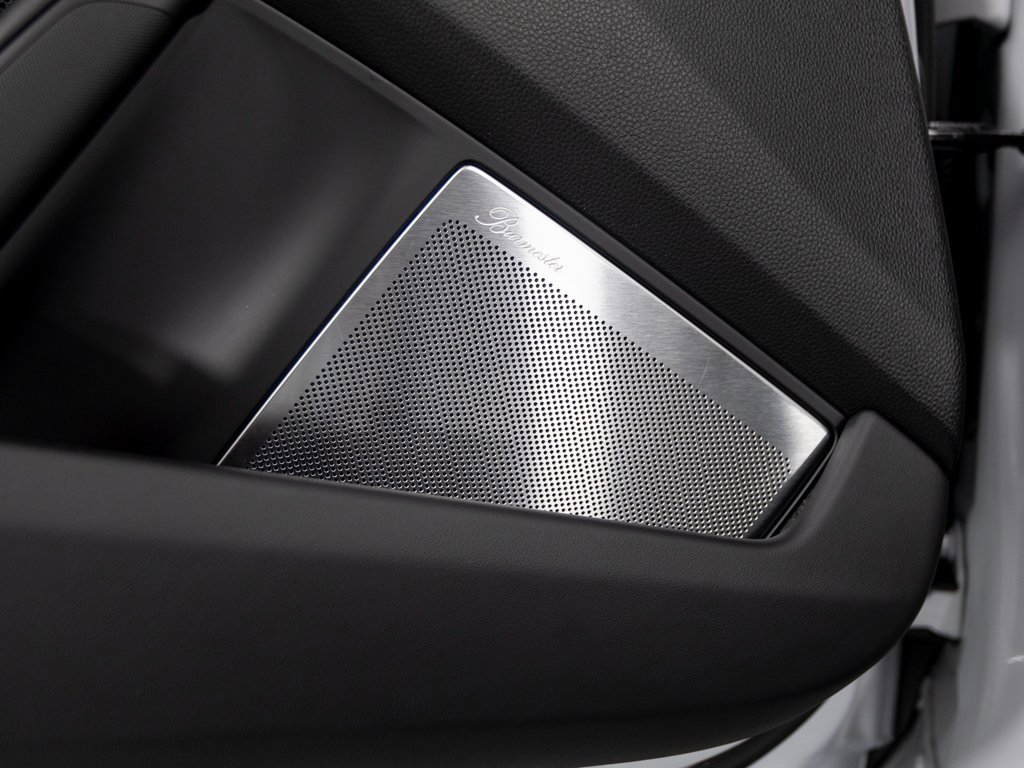 Certified 2025 Porsche 911 Carrera image 16