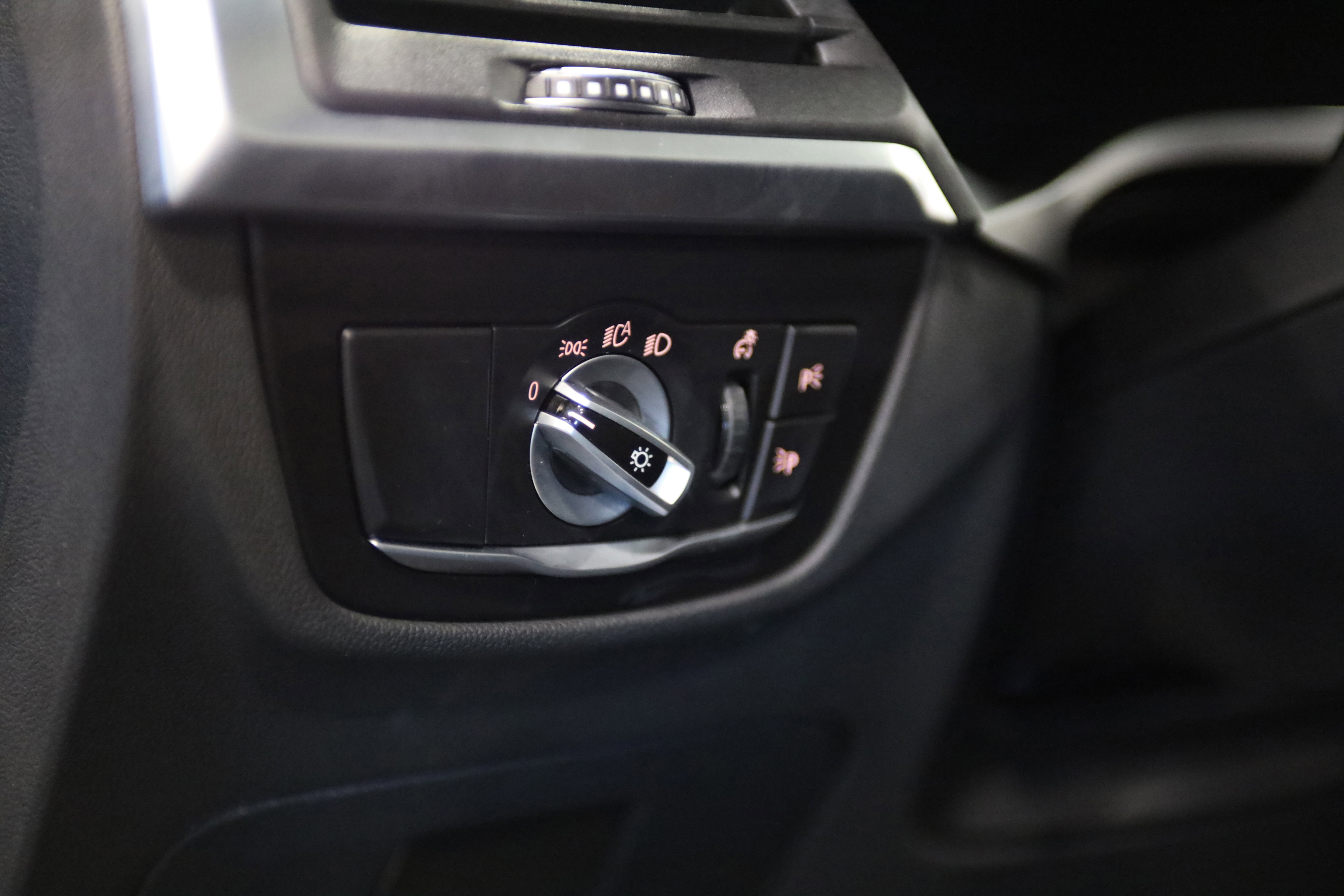Used 2022 BMW X4 M AWD/4WD image 19