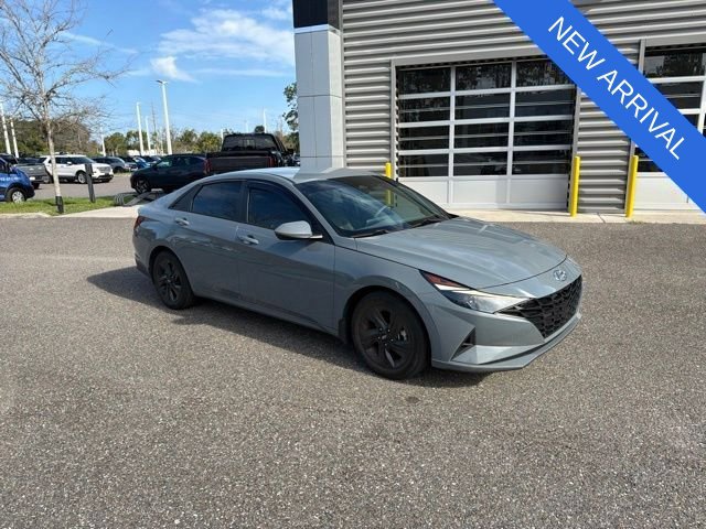 Used 2022 Hyundai Elantra SEL FWD image 1
