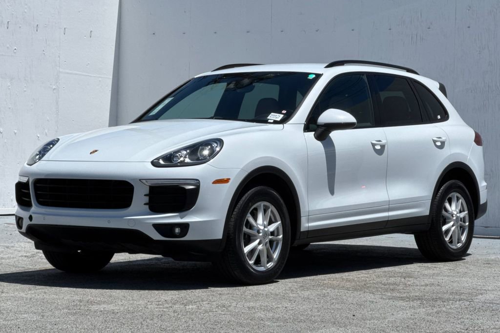 Used 2016 Porsche Cayenne AWD/4WD image 7
