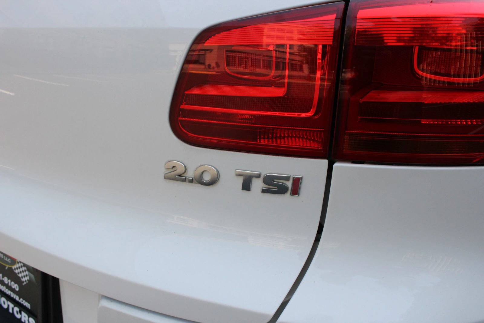 Used 2013 Volkswagen Tiguan SEL FWD image 8