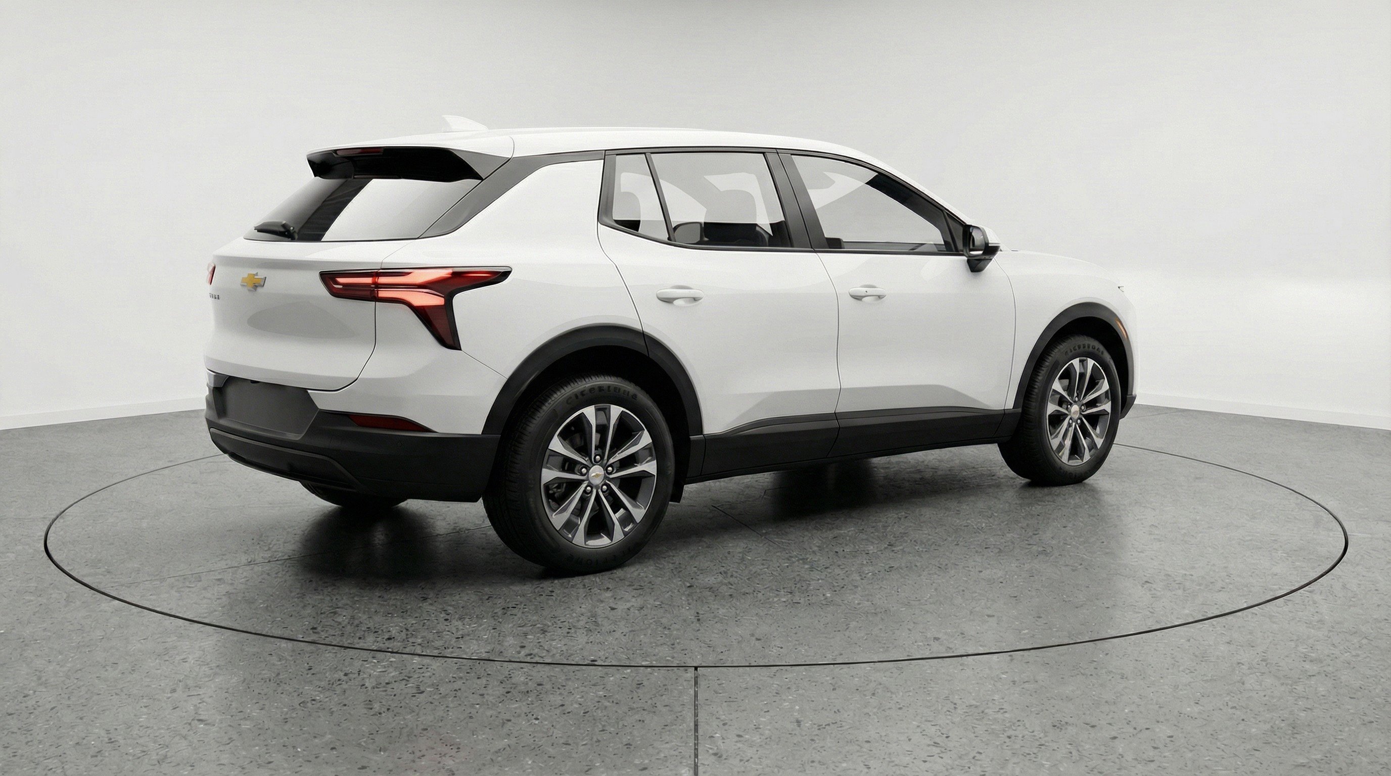 Used 2025 Chevrolet Equinox LT FWD image 9