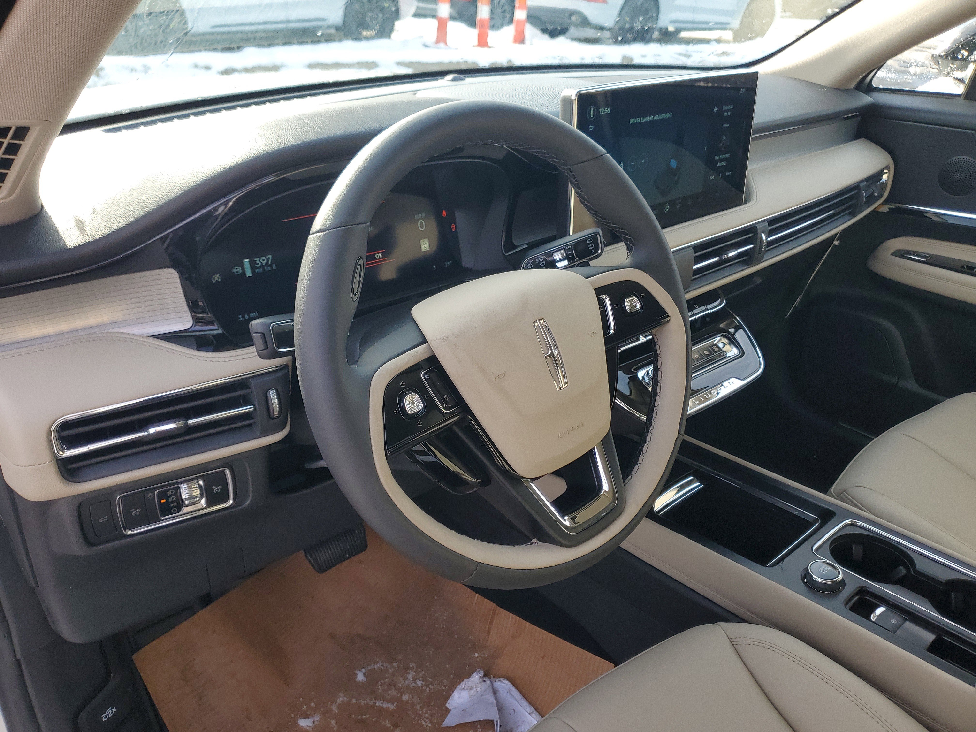 New 2026 Lincoln Corsair Premiere image 12