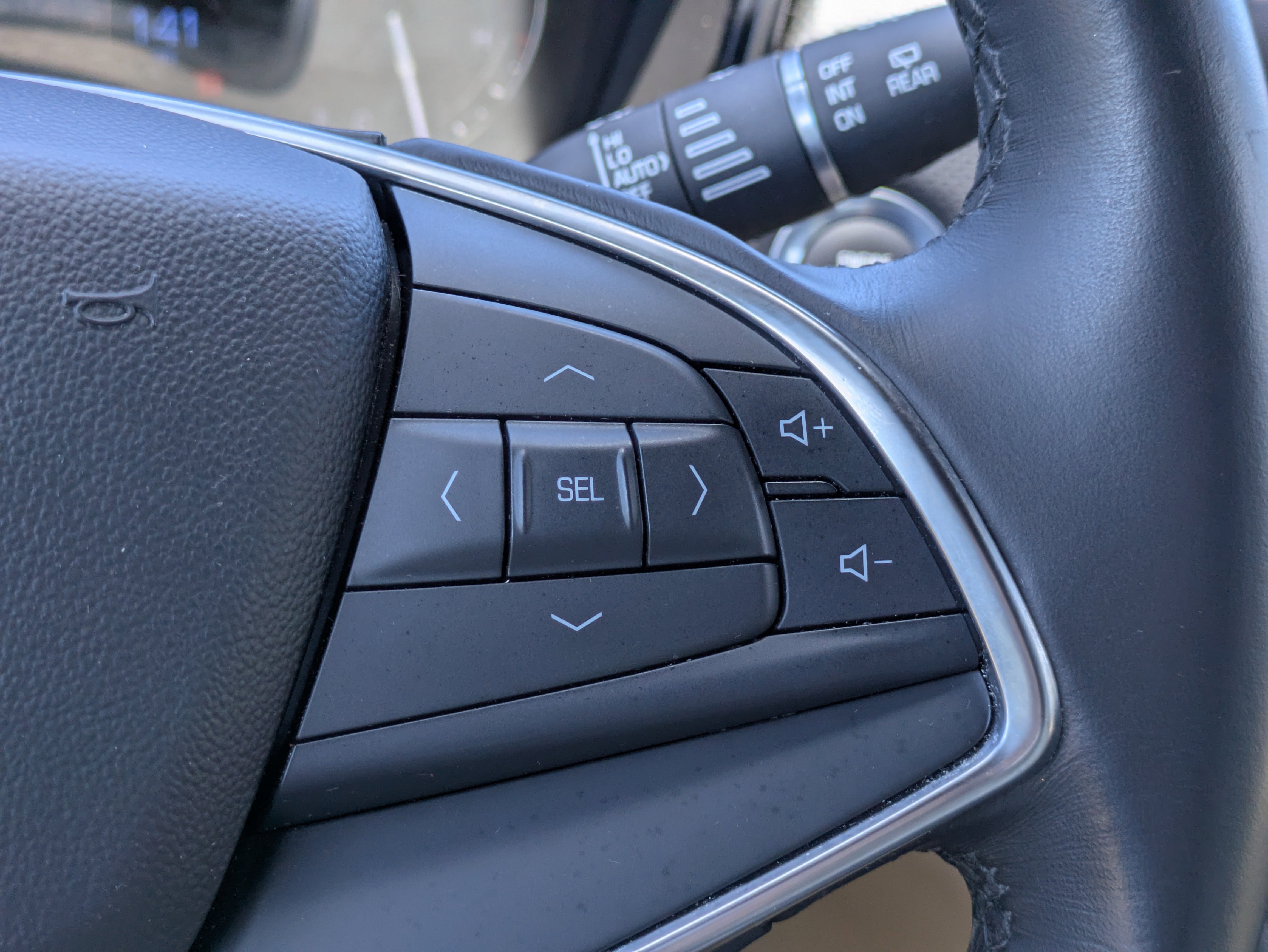 Used 2018 Cadillac XT5 FWD image 22