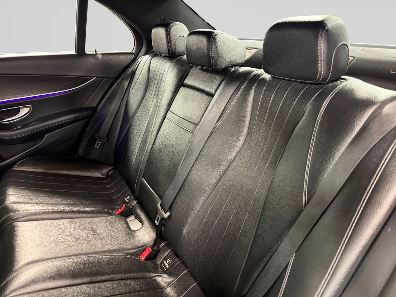 Used 2019 Mercedes-Benz E 300 4MATIC image 22