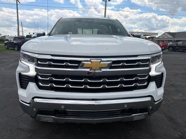 Used 2025 Chevrolet Silverado 1500 LTZ w/ Technology Package AWD/4WD image 4