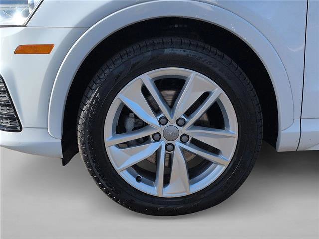 Used 2018 Audi Q3 2.0T Premium w/ Convenience Package image 25