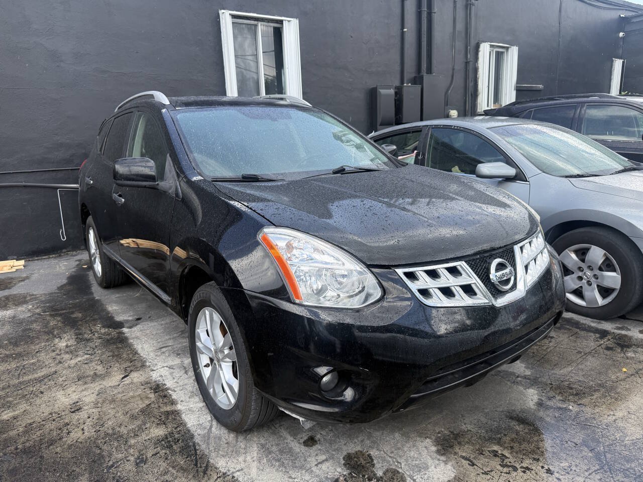 Used 2013 Nissan Rogue SV w/ Premium Pkg AWD/4WD image 4