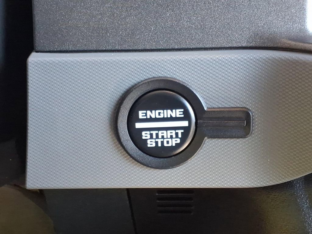 Used 2024 Ford Bronco Big Bend w/ Sasquatch Package AWD/4WD image 22
