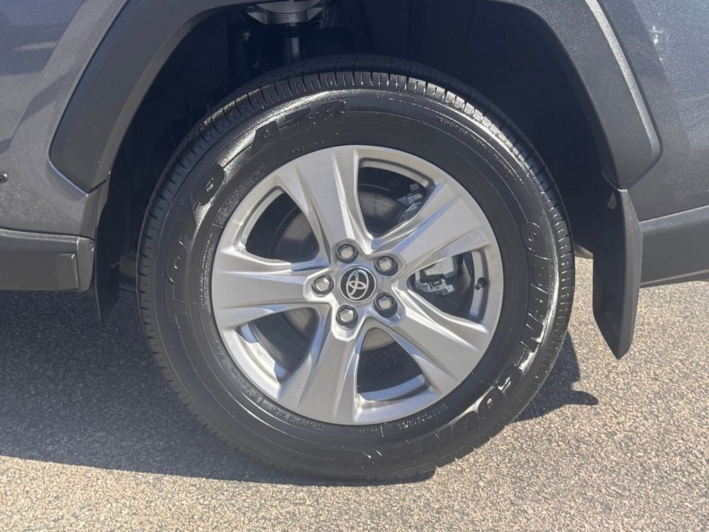 Used 2025 Toyota RAV4 LE image 14