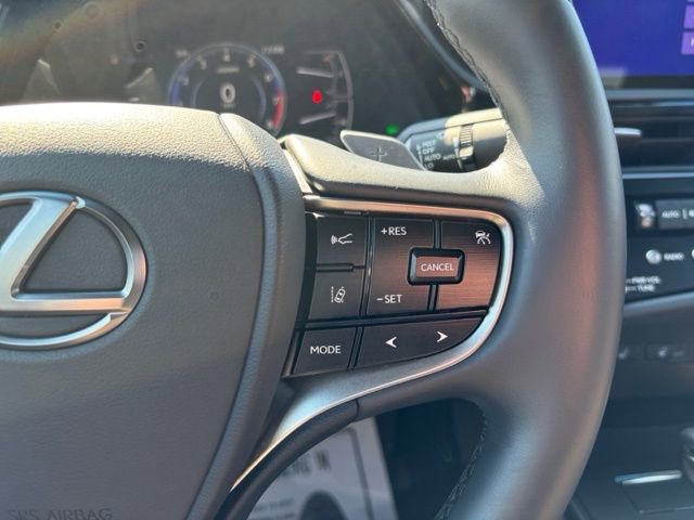 Used 2025 Lexus ES 350 w/ Premium Package image 16