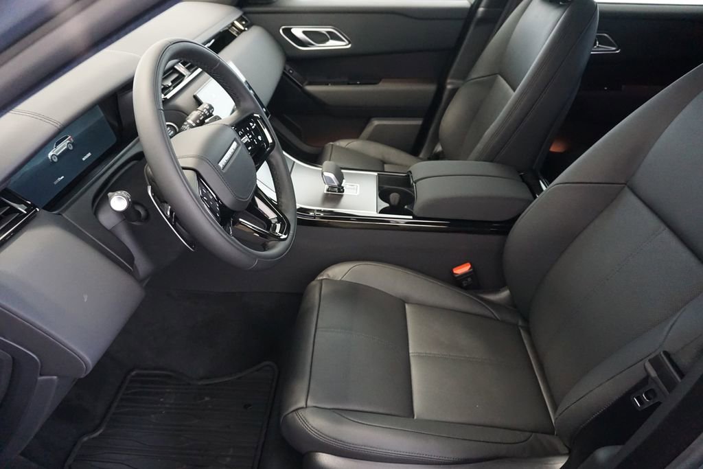 New 2026 Land Rover Range Rover Velar Dynamic SE image 19