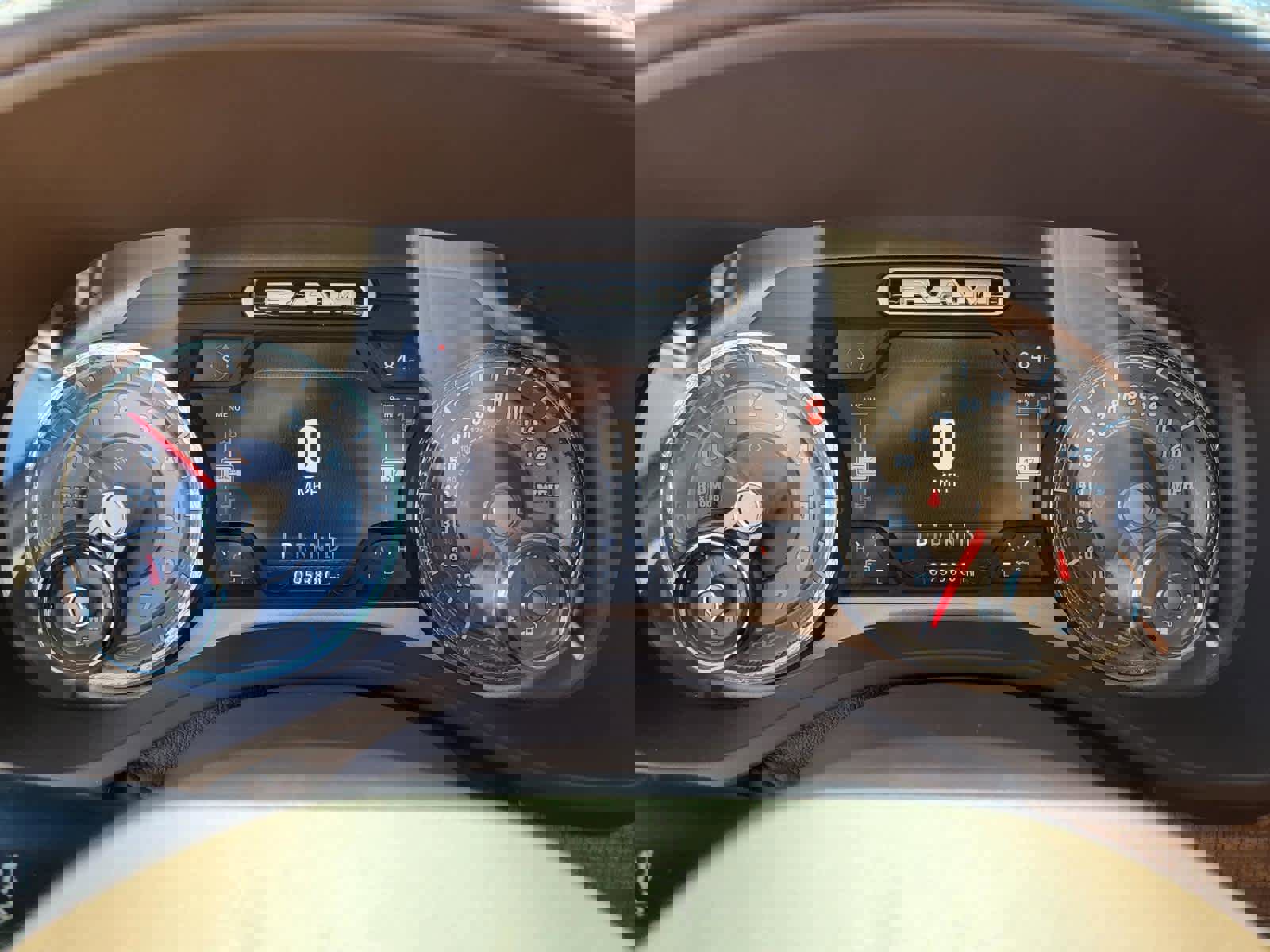 Used 2019 RAM 1500 Laramie Longhorn image 19