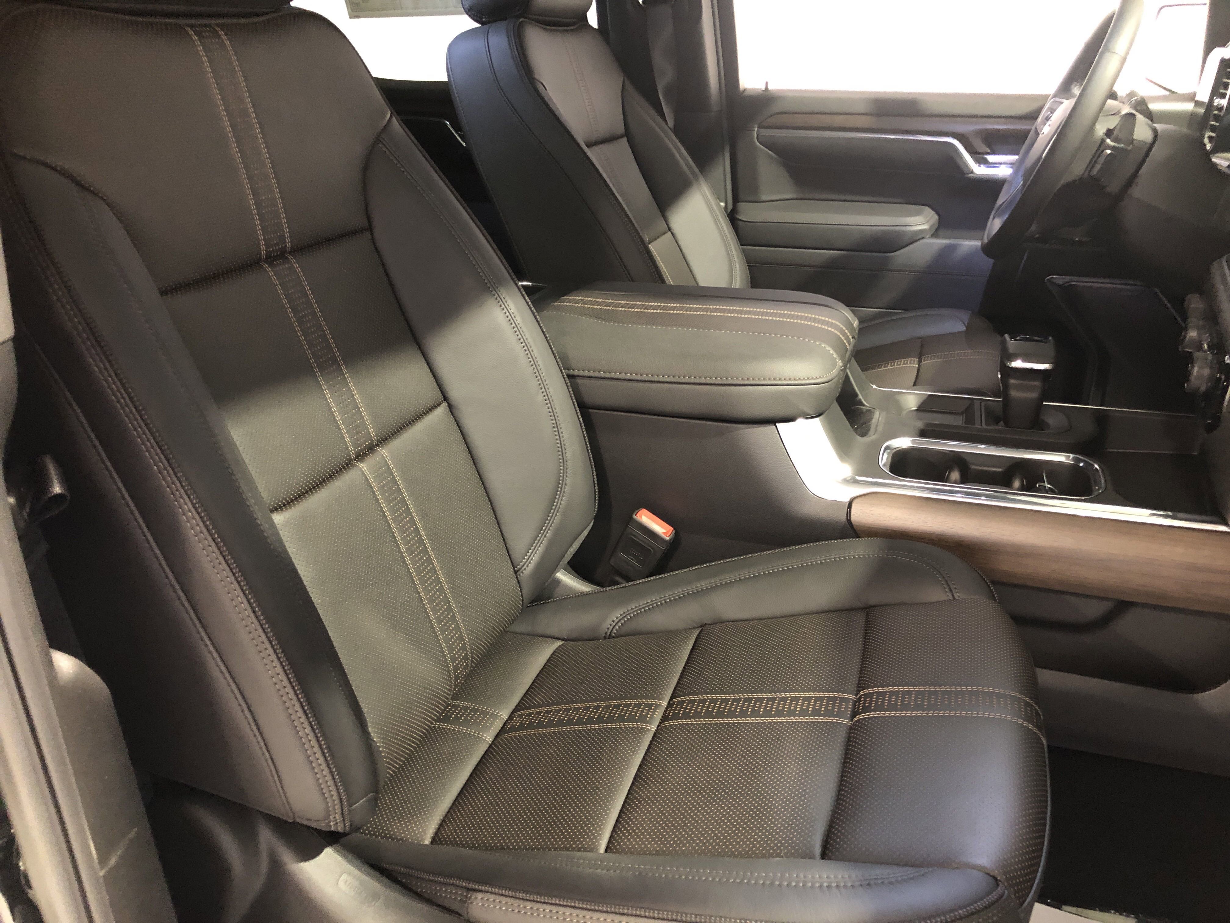New 2025 Chevrolet Silverado 1500 High Country w/ Technology Package image 15