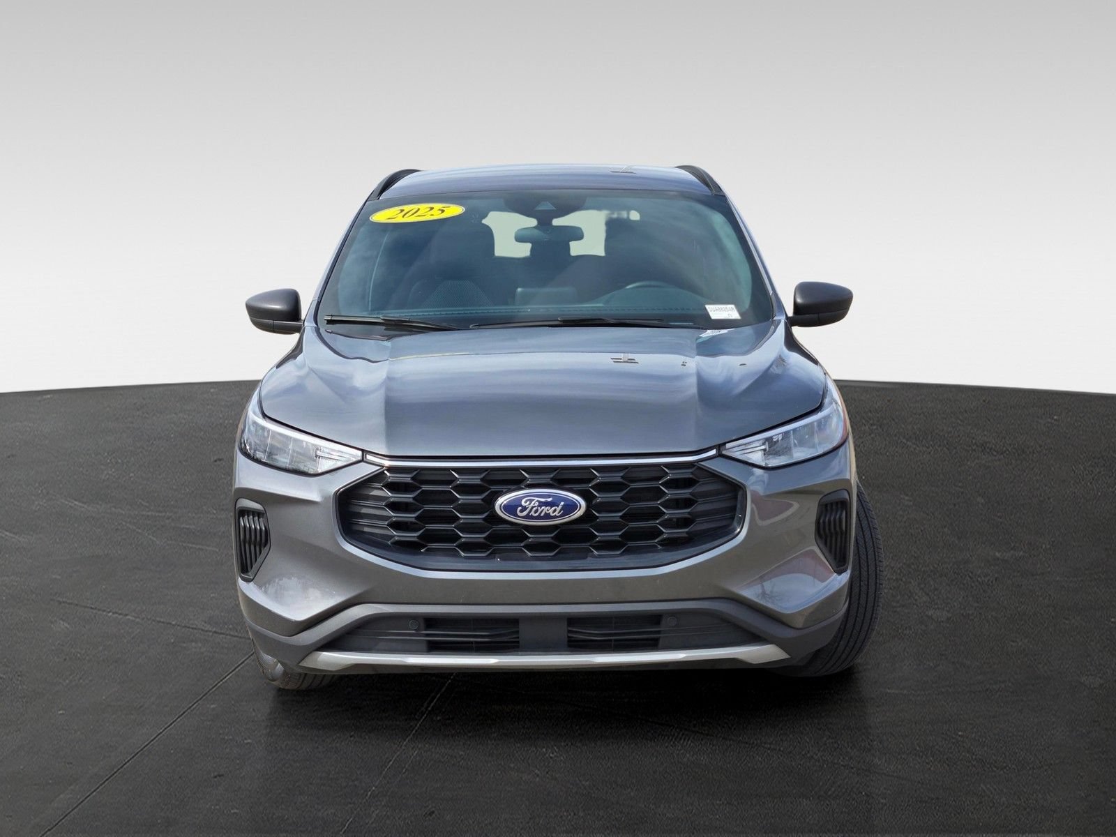 Used 2025 Ford Escape ST-Line FWD image 3