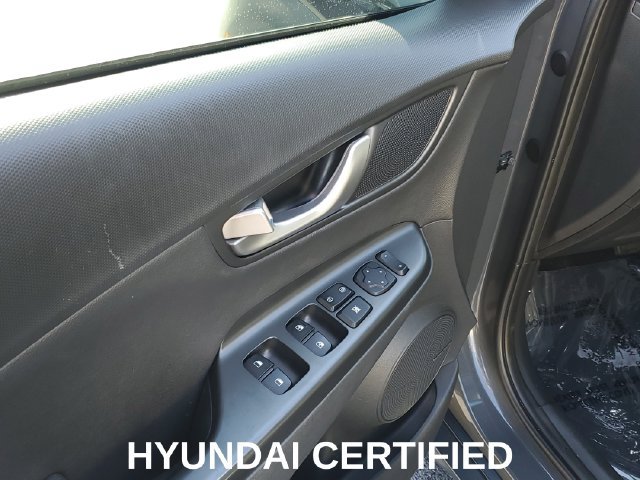 Certified 2023 Hyundai Kona Limited FWD image 11