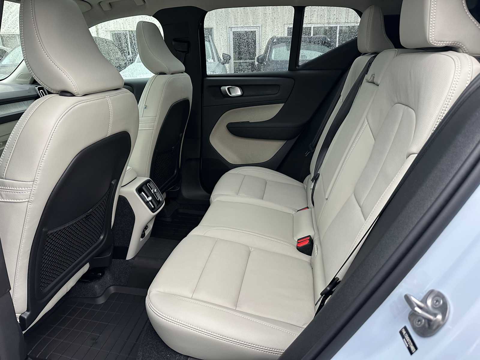 New 2026 Volvo XC40 B5 Plus w/ Protection Package Premier image 15